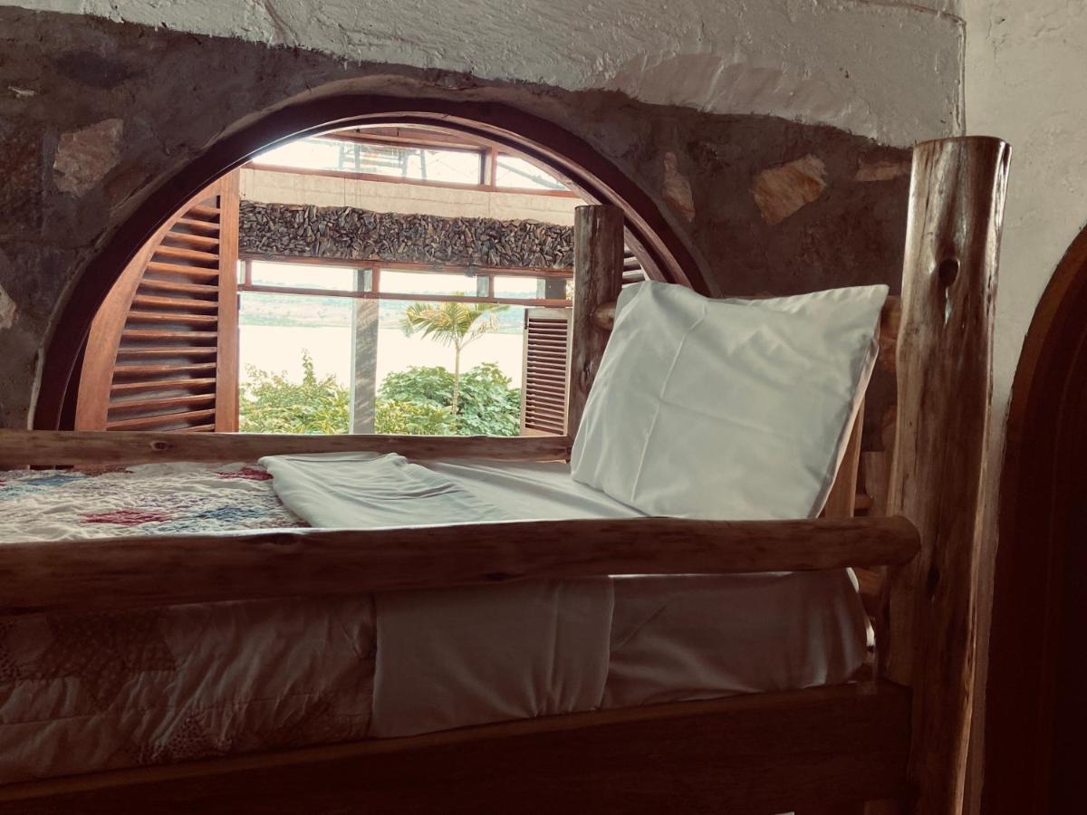 Home Onthe Nile Dorm 金贾 外观 照片